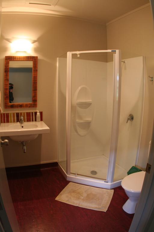 Piha Beachstay Accommodation Exterior photo