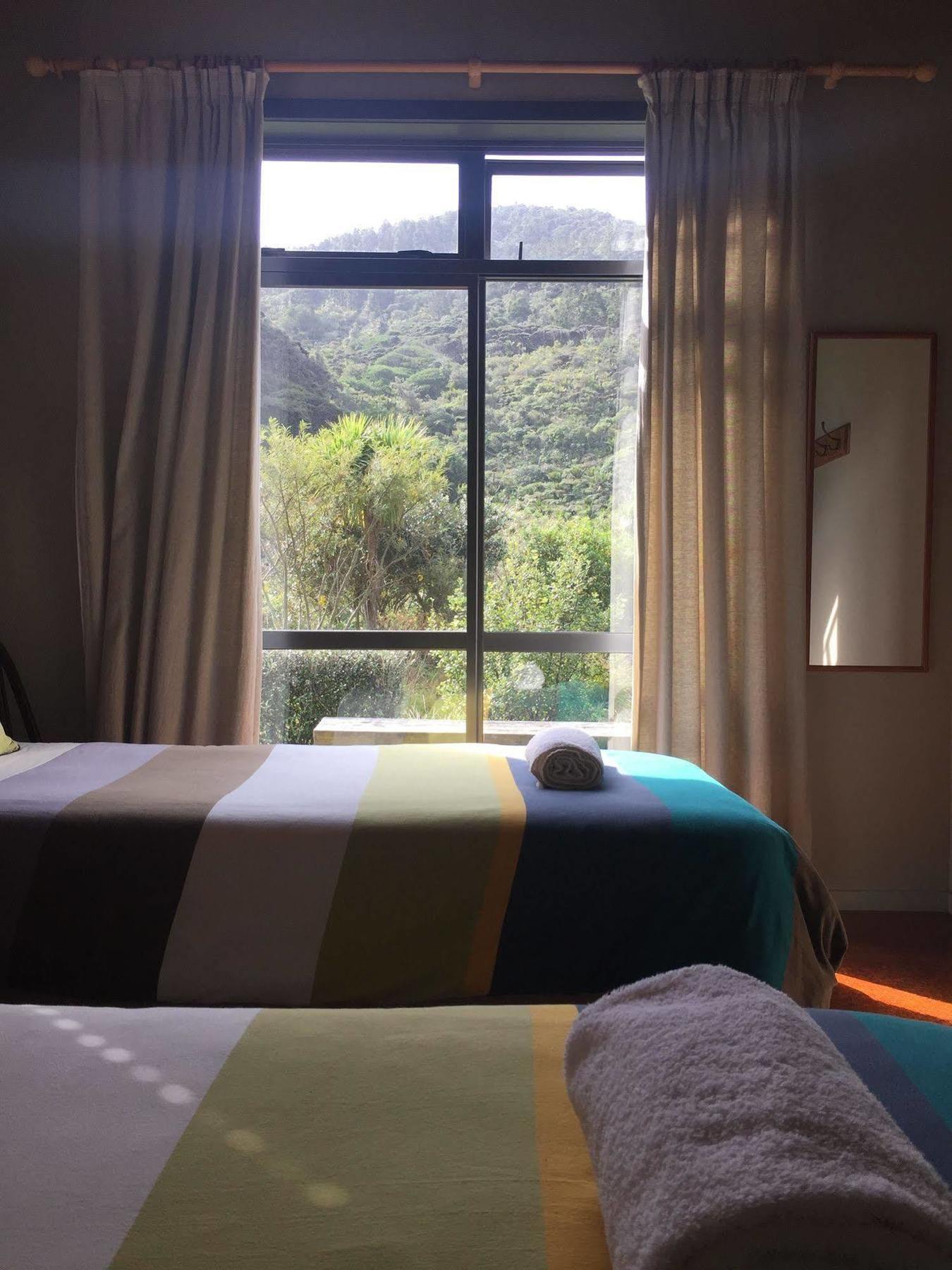 Piha Beachstay Accommodation Exterior photo